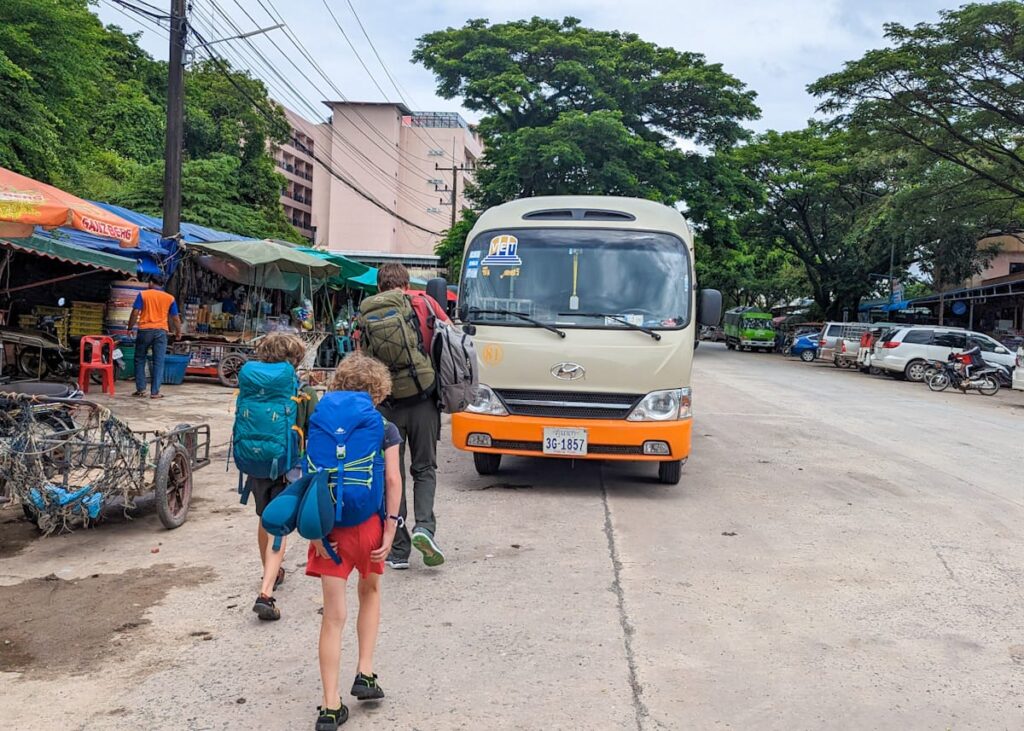 Thai-Cambodian border crossing