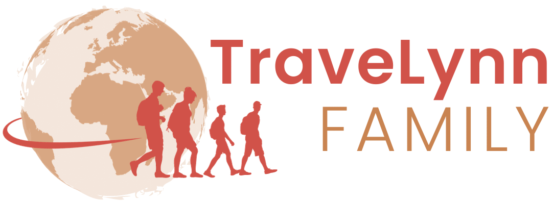 TraveLynn Family logo